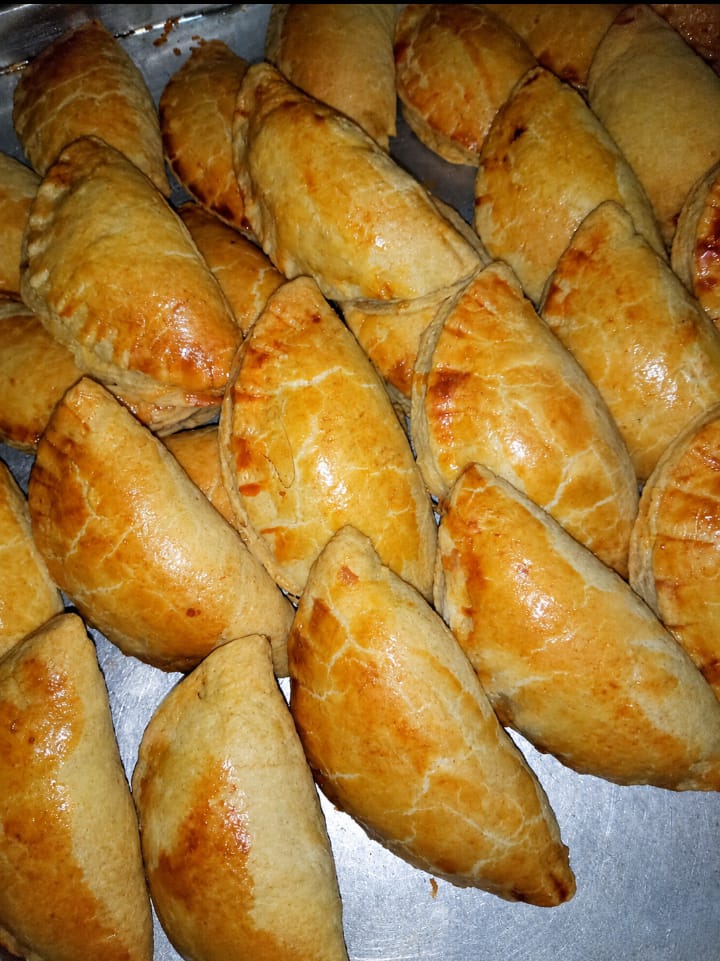 Mini Meat/Chicken Pie